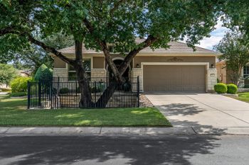 512 Martin Creek LN, Georgetown, TX 78633