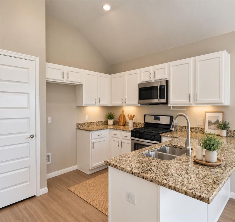 1522 Colton LN, Lockhart, TX 78644