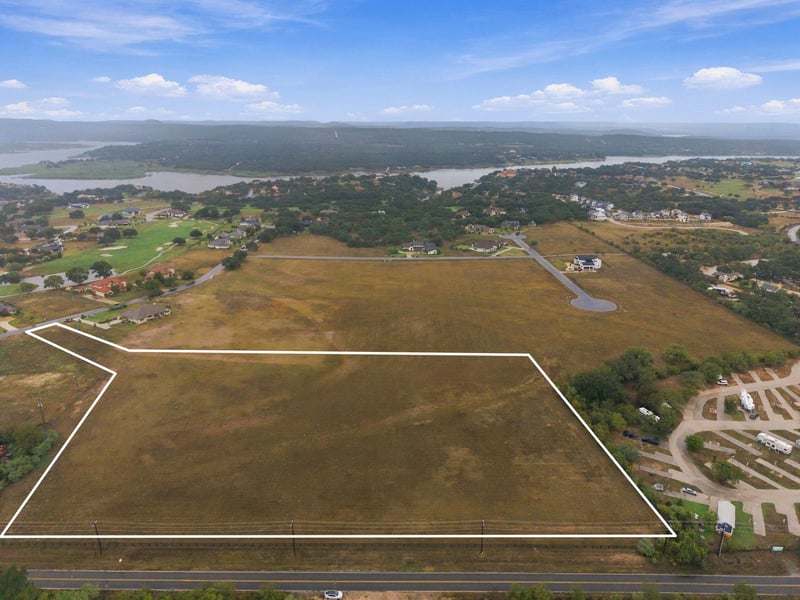 1901 Ballinger DR, Spicewood, TX 78669