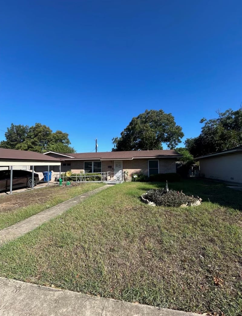 4923 Stoneleigh DR, San Antonio, TX 78220