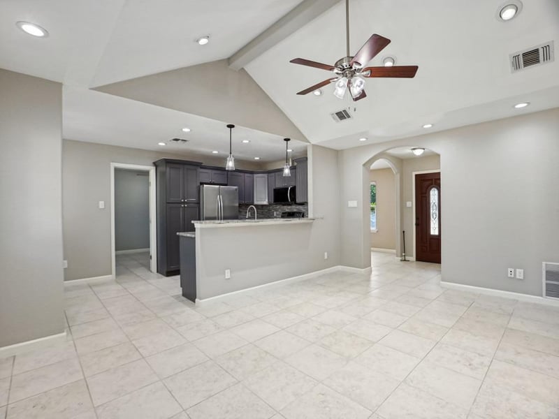 1004 Green Meadow DR, Round Rock, TX 78664