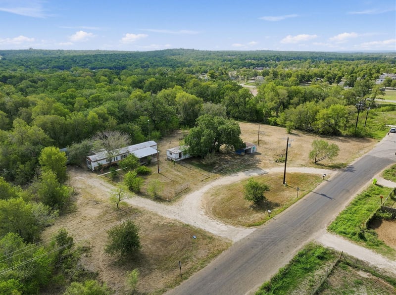 241 Mcshan LN #A, Elgin, TX 78621