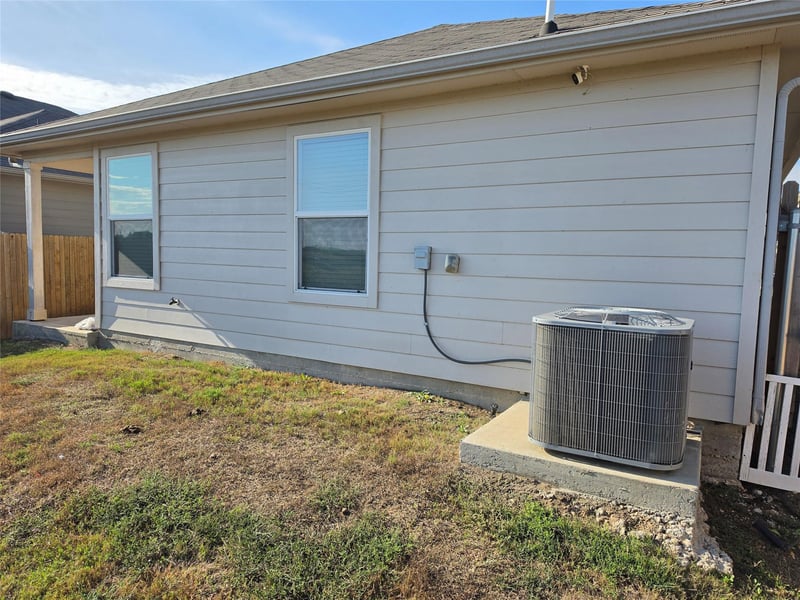 12004 Pyrite RD, Manor, TX 78653