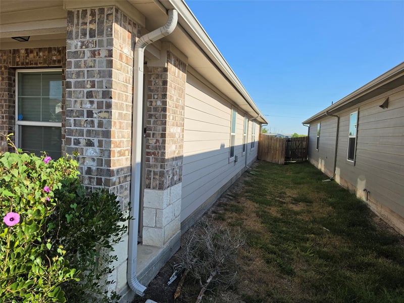 12004 Pyrite RD, Manor, TX 78653