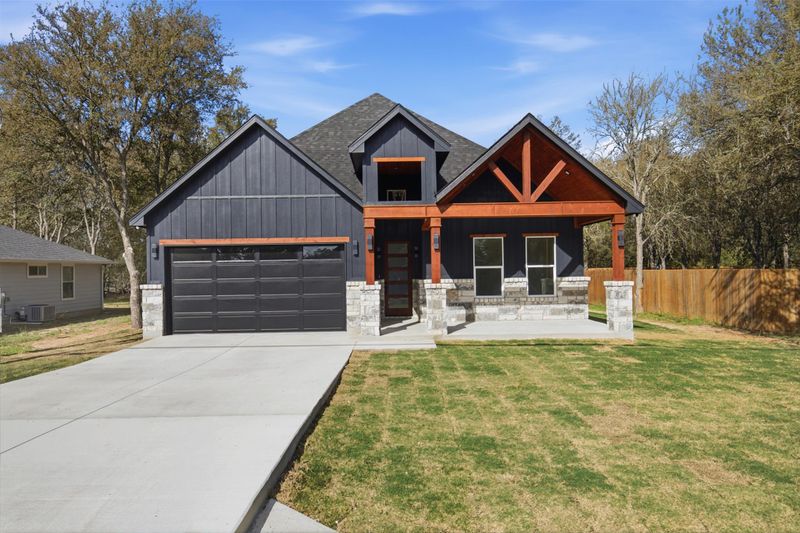 232 Waikakaaua DR, Bastrop, TX 78602