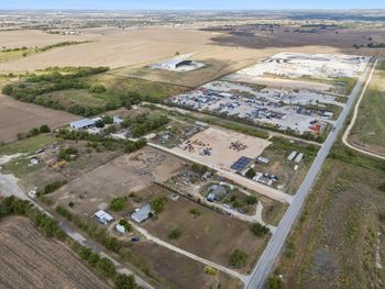 3730 County Road 130 Hw, Hutto, TX 78634