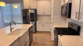 432 E Arrowhead Vine ST, Leander, TX 78641