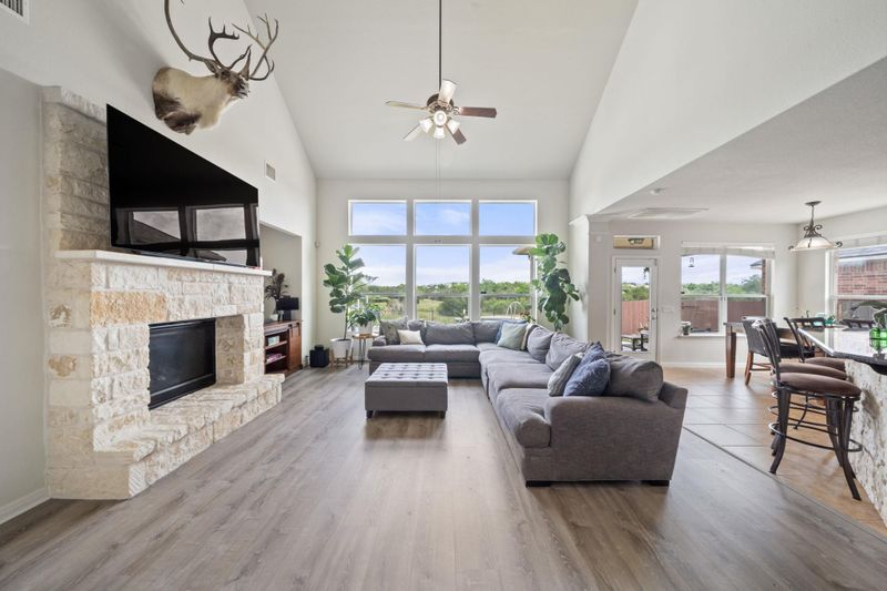 1581 Grassy Field RD, Austin, TX 78737