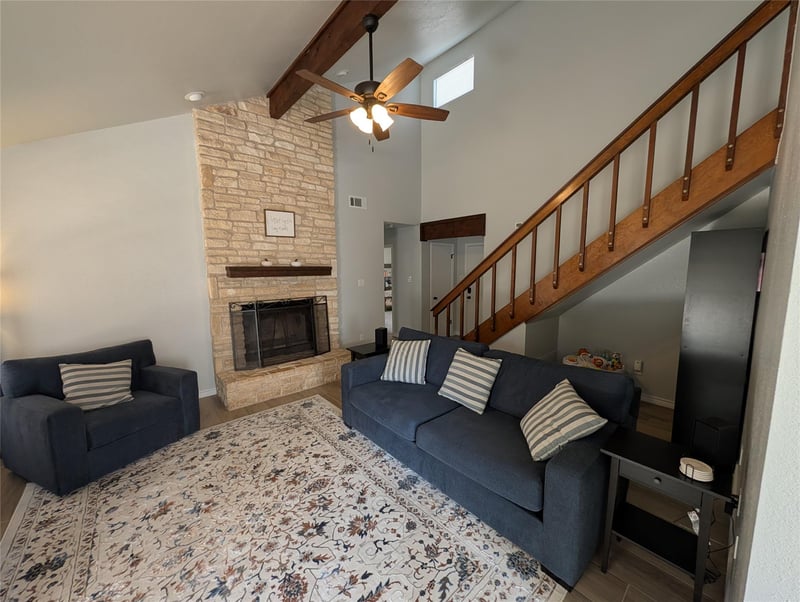 1802 Wagon Gap DR, Round Rock, TX 78681