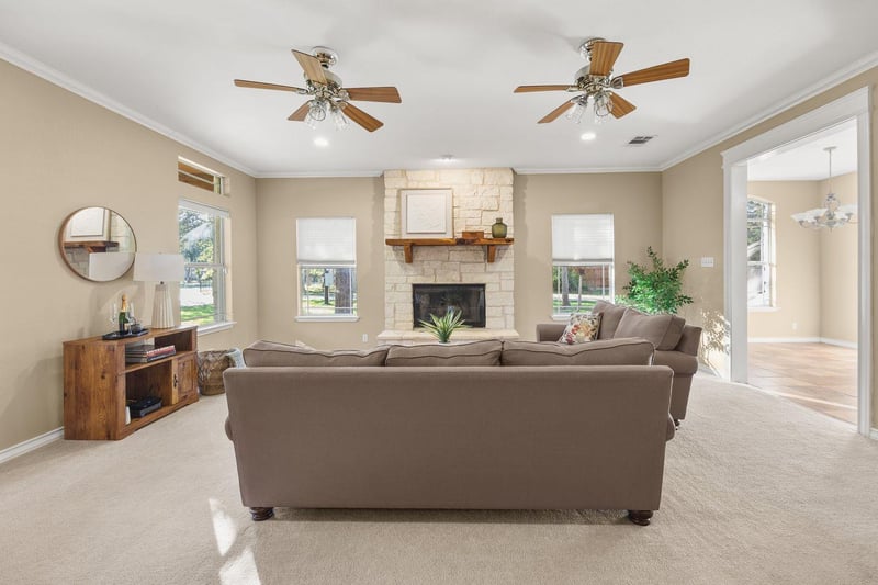226 Cedar Hills DR, Elgin, TX 78621