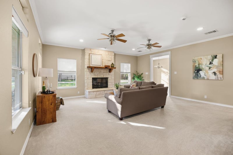226 Cedar Hills DR, Elgin, TX 78621