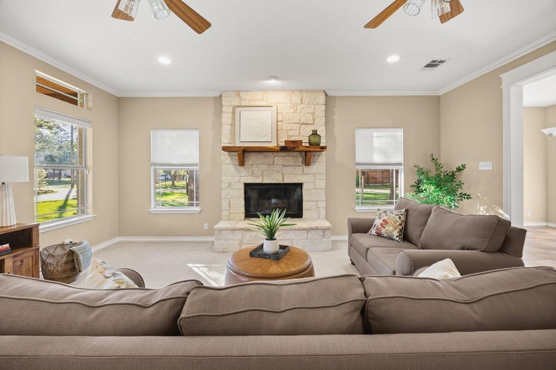 226 Cedar Hills DR, Elgin, TX 78621