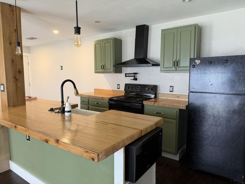 2124 Burton DR #263, Austin, TX 78741