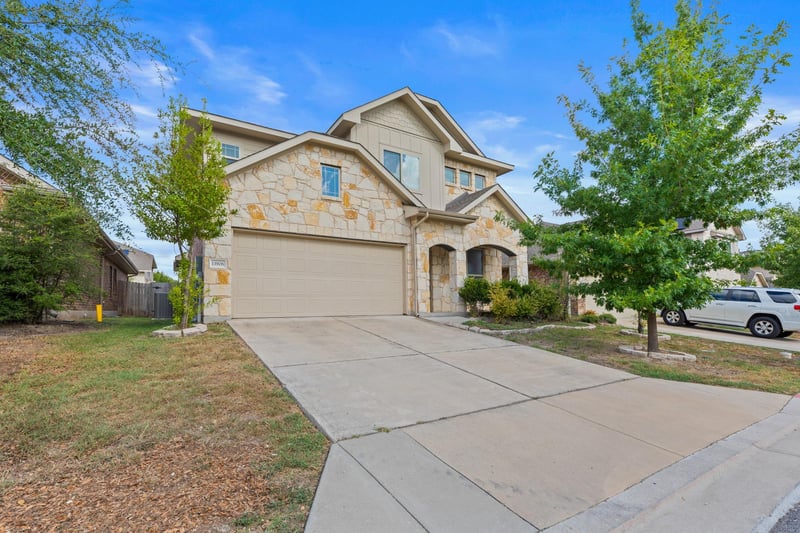 13906 Cantata LN, Pflugerville, TX 78660