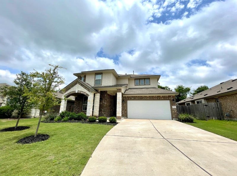 218 Summer Pointe DR, Buda, TX 78610