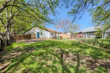 905 - 907 Chisholm CV, Round Rock, TX 78681