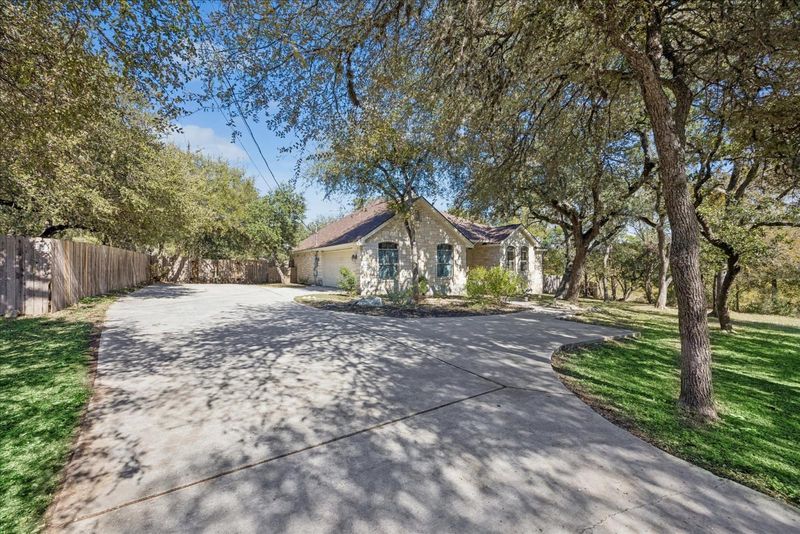 100 Quarry Springs DR, San Marcos, TX 78666