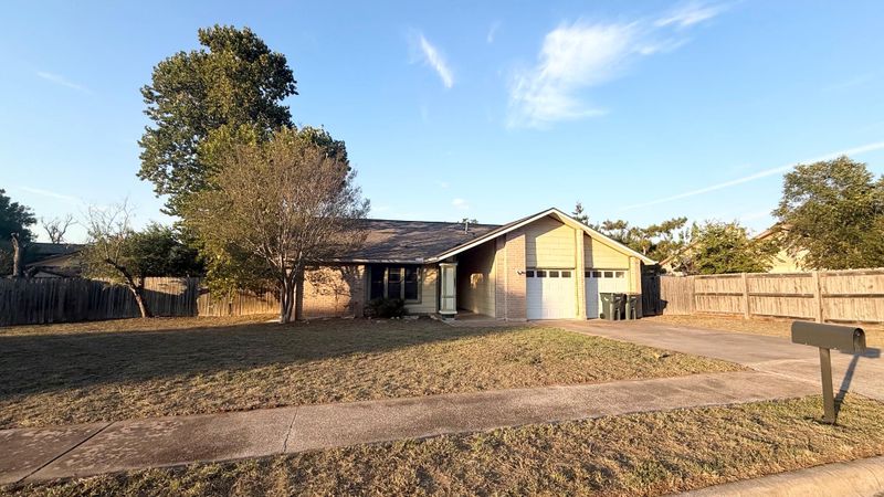 3508 Monument DR, Round Rock, TX 78681