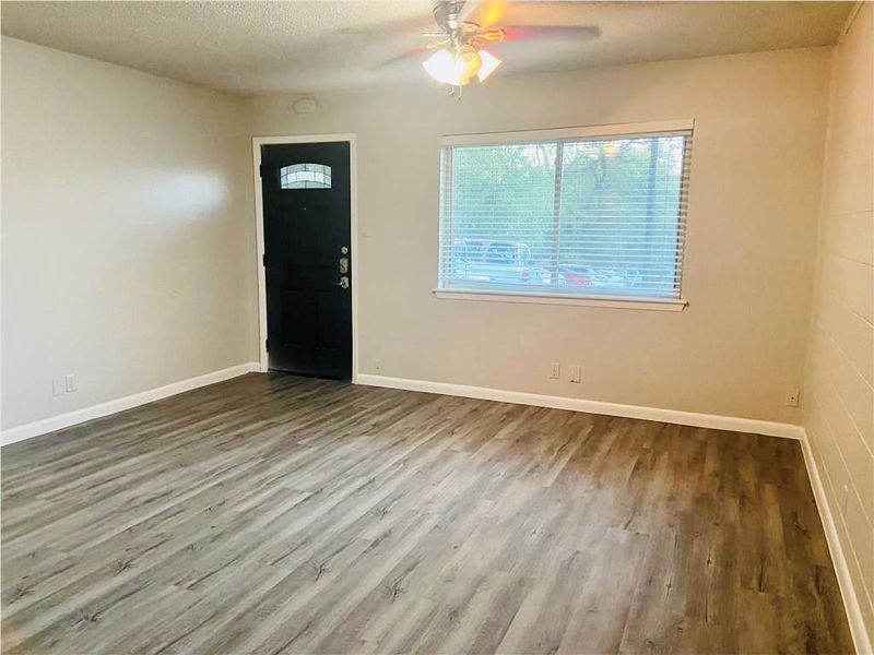 1202 Newning Ave #100, Austin, TX 78704