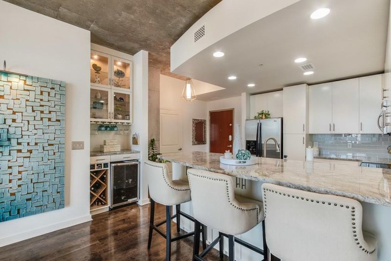 360 Nueces ST #2305, Austin, TX 78701