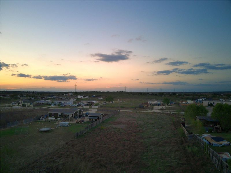 310 Rancho Linda DR, Lockhart, TX 78644