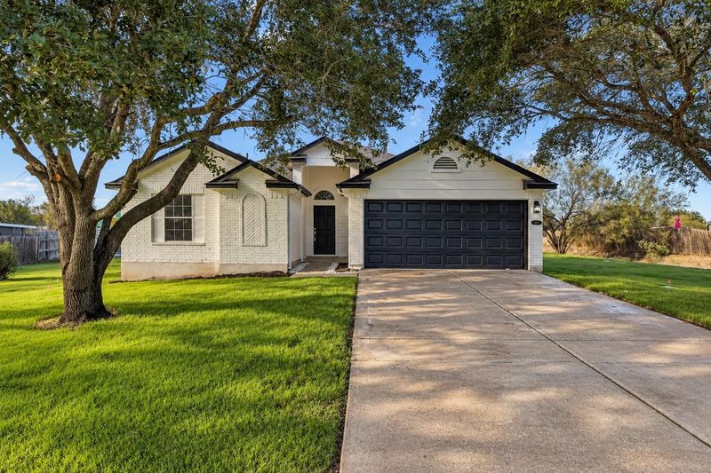 223 Martin Crossing DR, Cedar Creek, TX 78612