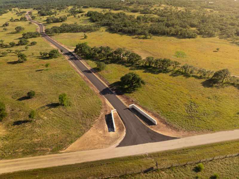 2427 Prochnow RD, Dripping Springs, TX 78620