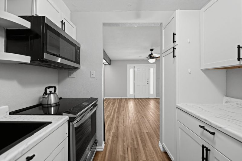 1221 W Hopkins ST #3, San Marcos, TX 78666