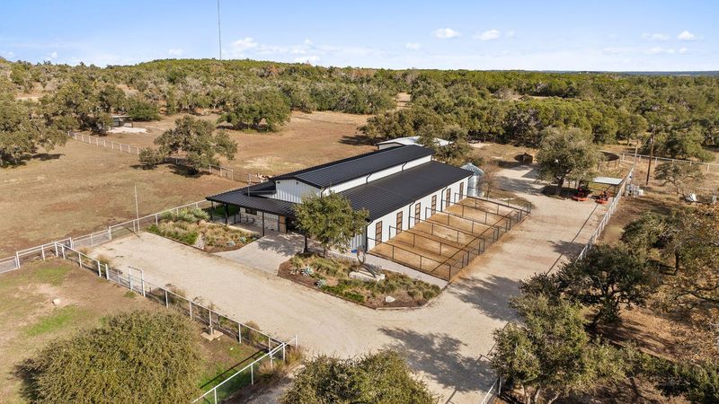 751 Prochnow RD, Dripping Springs, TX 78620