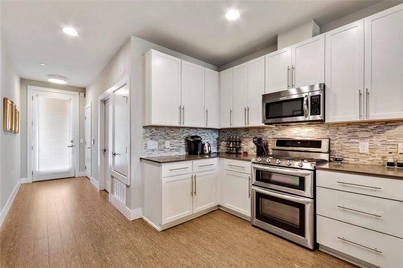 2724 Treble LN #332, Austin, TX 78704