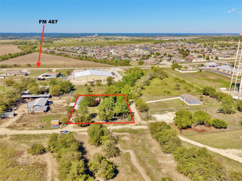 570 County Road 306 RD, Jarrell, TX 76537