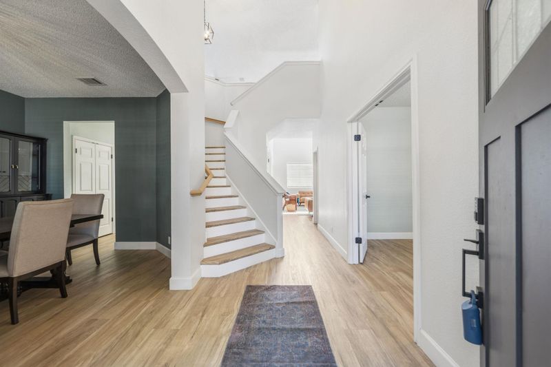 7017 Rambollet TER, Round Rock, TX 78681