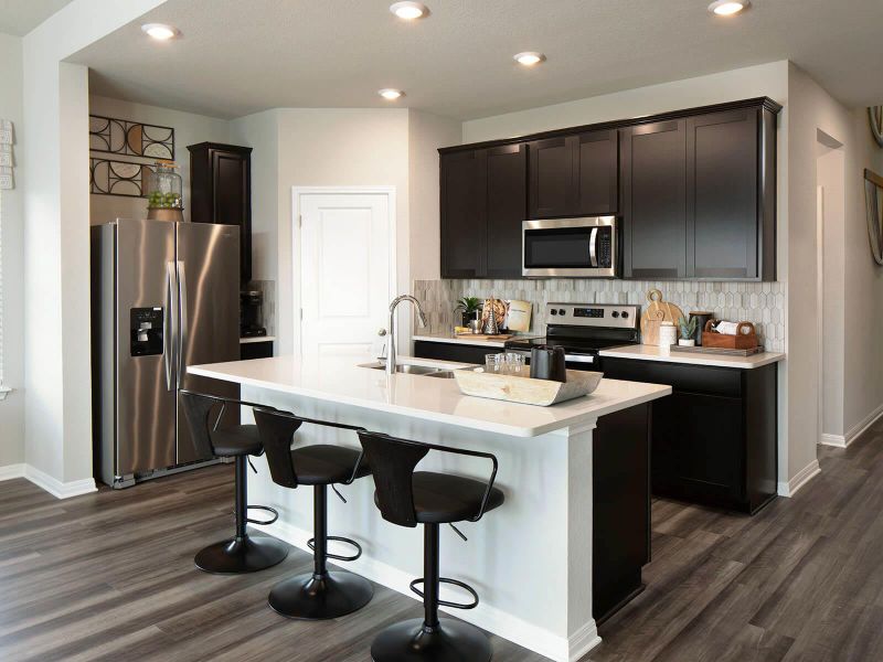 121 Coopers Hawk CRST, Cedar Creek, TX 78612
