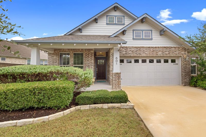 601 Smilser LN, Leander, TX 78641