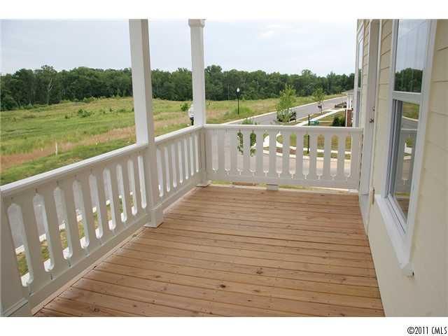 520 Lakeview Dr #41, Mcadenville, NC 28101