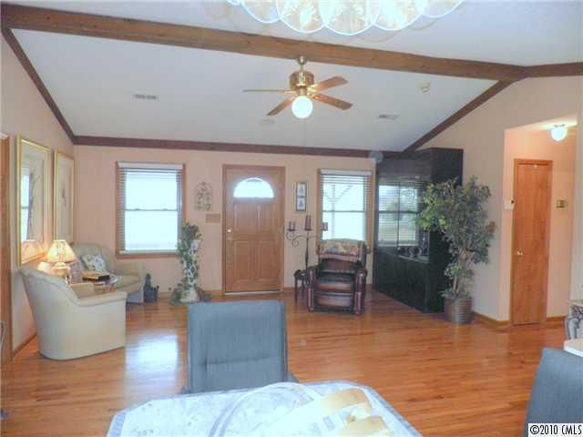 3554 Startown Rd, Maiden, NC 28650