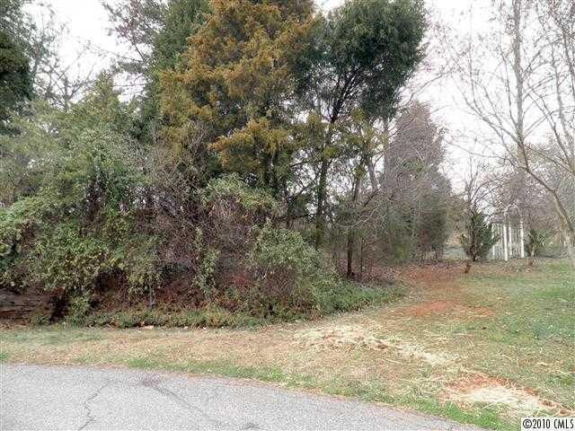 000 Blake Ct, Lincolnton, NC 28092