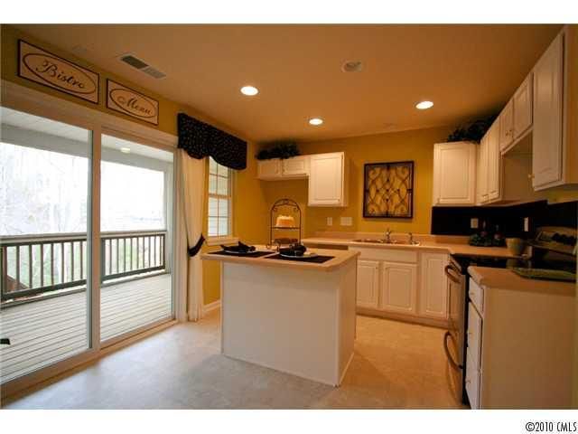 163 E Limerick Rd #E, Mooresville, NC 28115