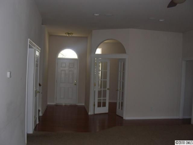 8707 Goldfields Dr, Charlotte, NC 28227