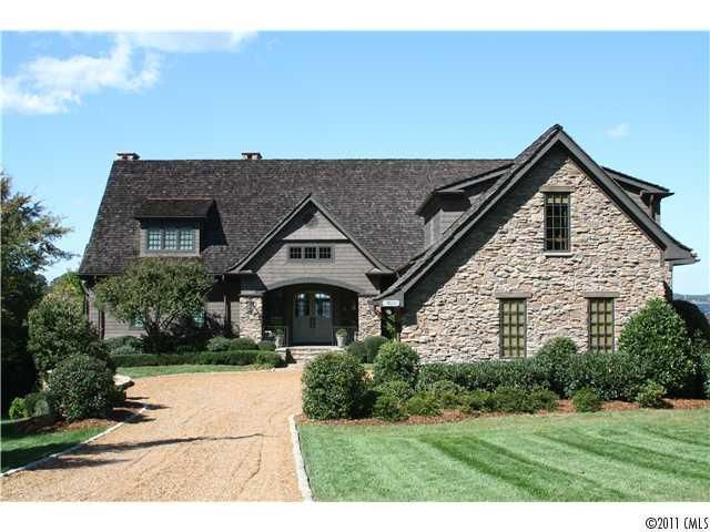 19011 Mountainview Dr, Cornelius, NC 28031