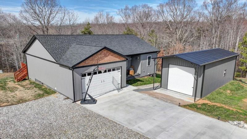 2025 Glen Manor Ct, Lincolnton, NC 28092