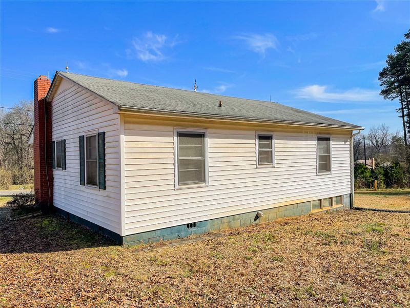 891 Hoffman Rd, Lincolnton, NC 28092