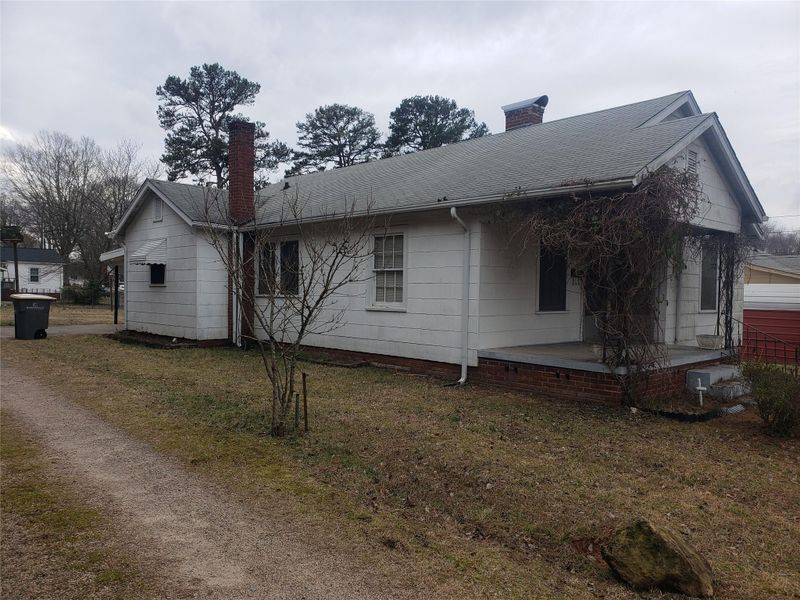 105 W 21st St, Kannapolis, NC 28081