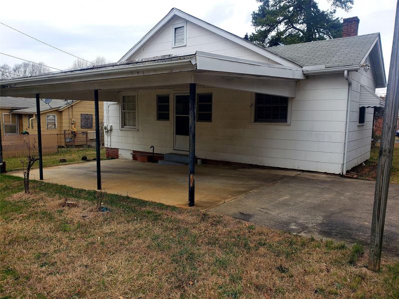105 W 21st St, Kannapolis, NC 28081