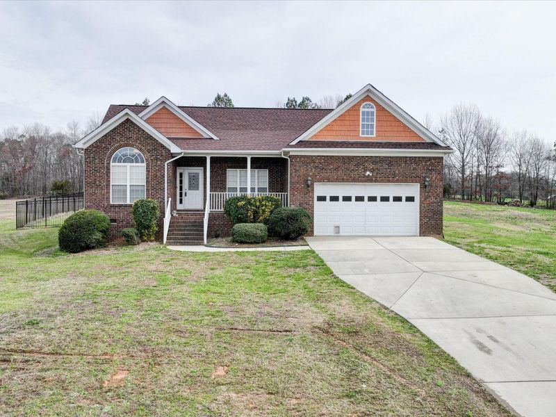 2900 Gourdvine Dr, Marshville, NC 28103