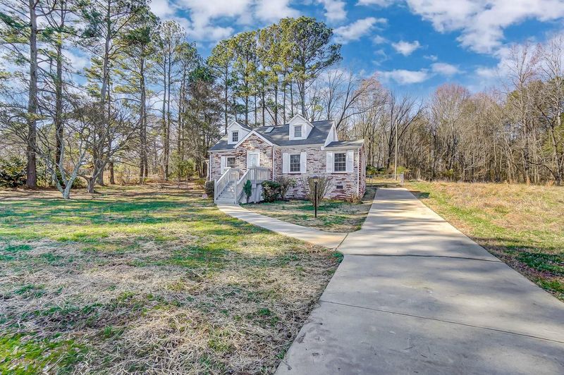 907 Requa Rd, Cherryville, NC 28021