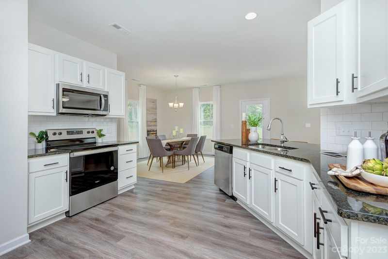 3528 Driftwood Dr, Gastonia, NC 28056