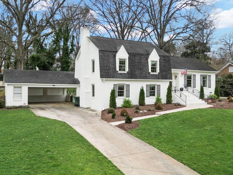 3908 Riverbend Rd, Charlotte, NC 28210
