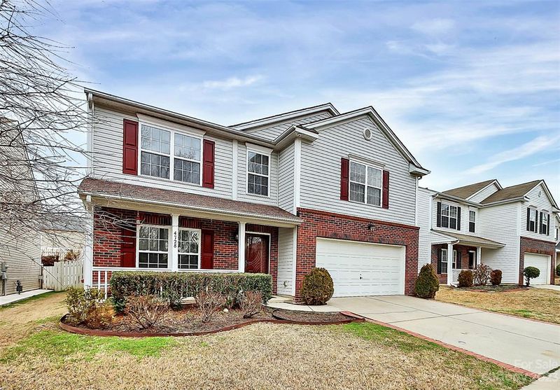 4728 Meadowfield Rd, Charlotte, NC 28215