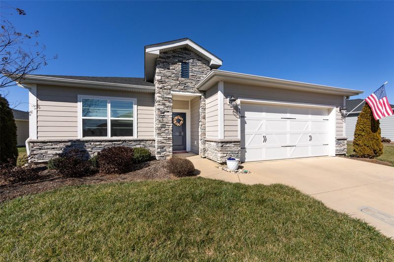 6131 Raven Rock Dr, Denver, NC 28037